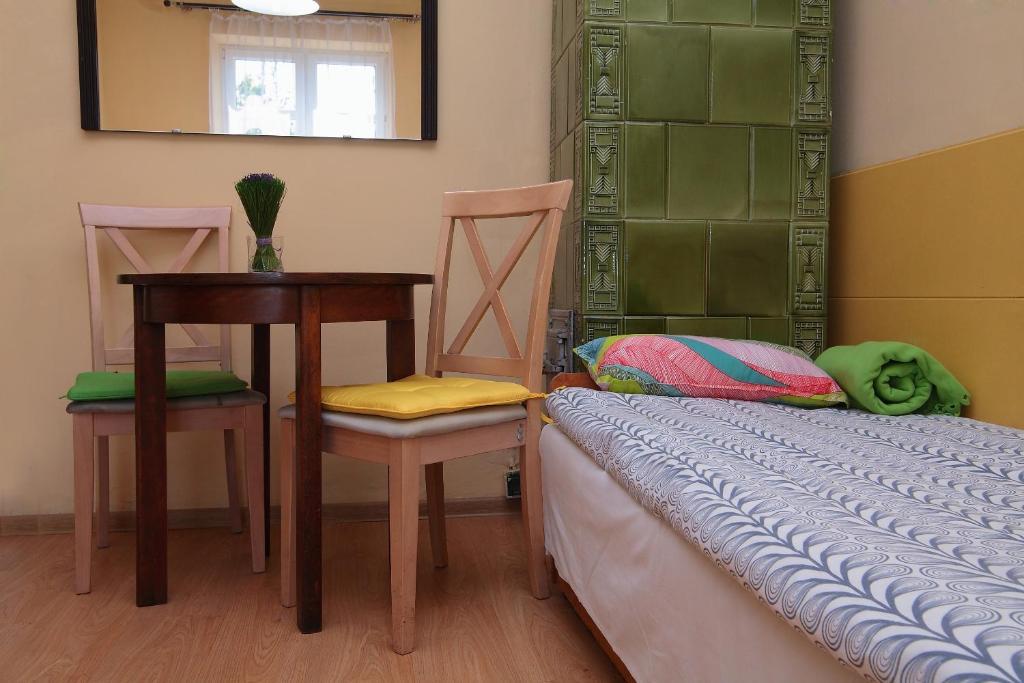 Momotown Privates Bed and Breakfast Krasków Δωμάτιο φωτογραφία