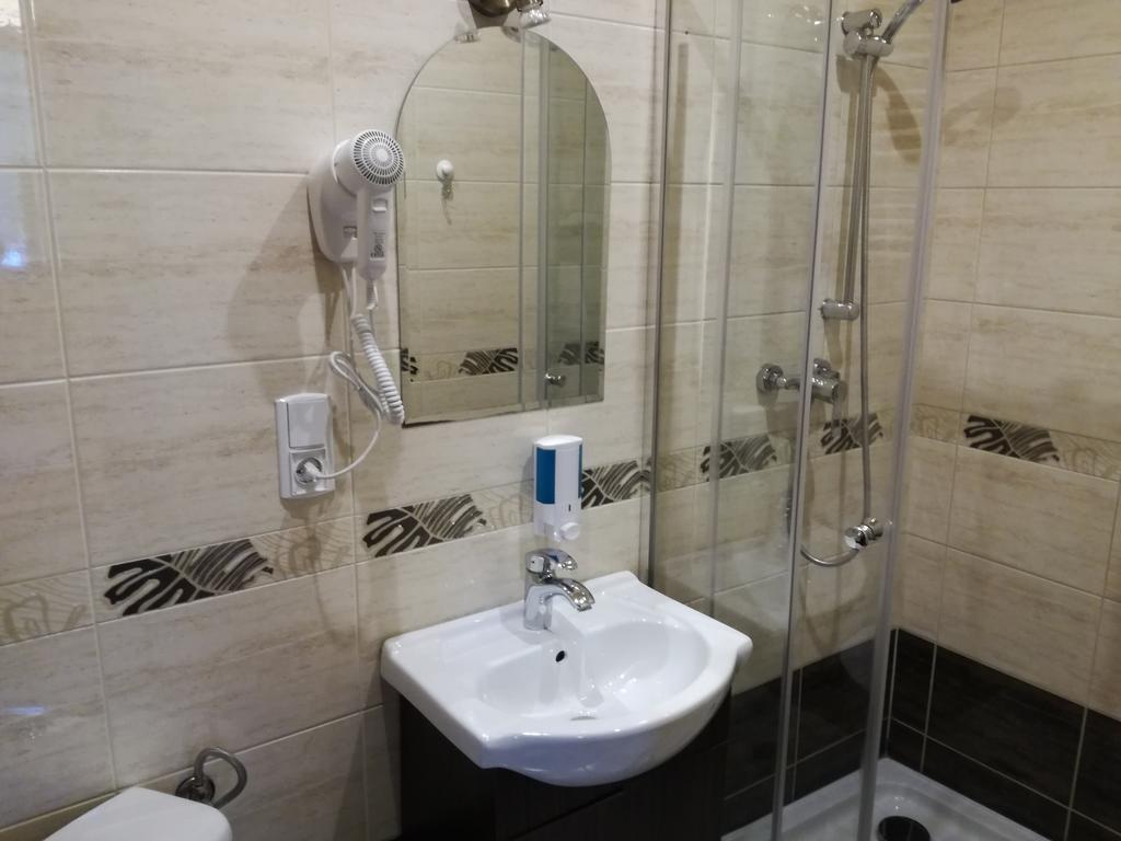 Momotown Privates Bed and Breakfast Krasków Εξωτερικό φωτογραφία