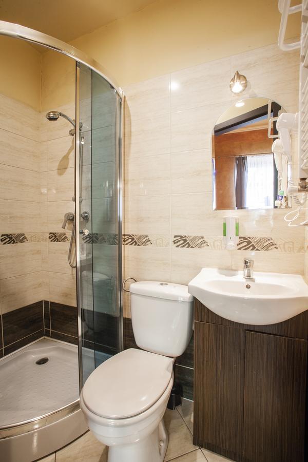 Momotown Privates Bed and Breakfast Krasków Εξωτερικό φωτογραφία