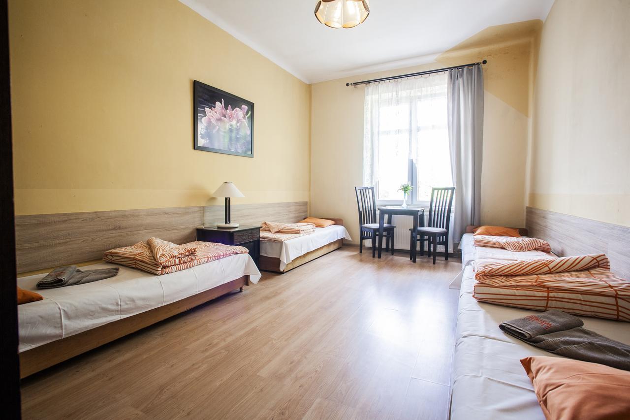 Momotown Privates Bed and Breakfast Krasków Εξωτερικό φωτογραφία