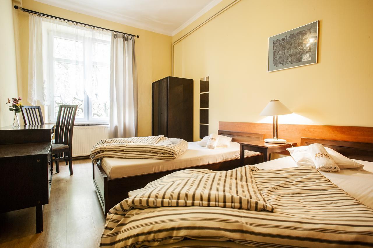 Momotown Privates Bed and Breakfast Krasków Εξωτερικό φωτογραφία